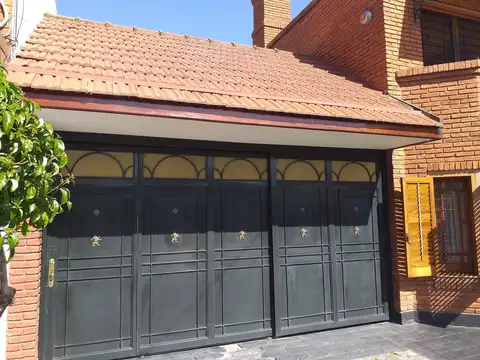 Casa en Venta en Temperley, USD 339.000