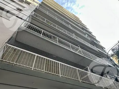 Oportunidad única - Depósito de 600 m² + departamento en Santa Fe y Montevideo a solo U$S 700/m²