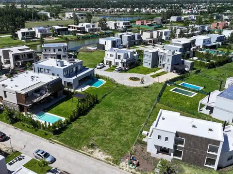 Terreno en Venta 46  mts Fondo