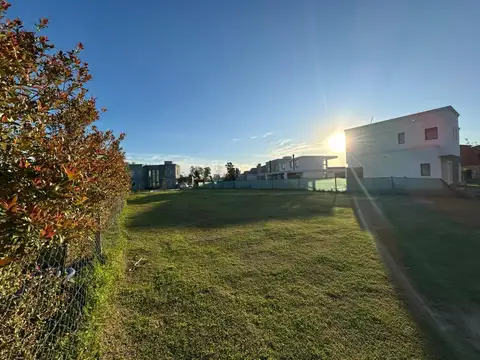 Terreno en Venta en Laguna Grande, USD 145.000