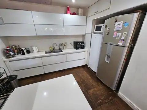 Zeballos 5600
