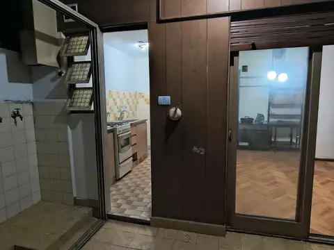 VENTA DE DPTO 2 AMB AMPLIOS 3° PISO CON ASENSOR