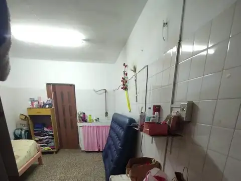 Casa 8 ambientes con 3 baños