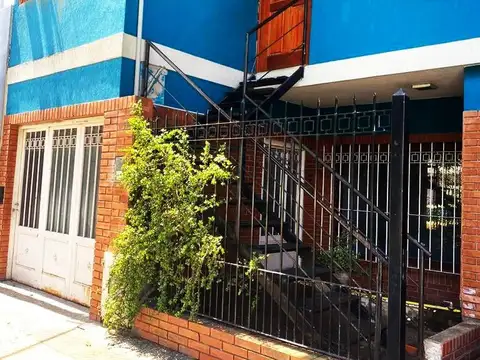 Casa en venta en block tolosa la plata