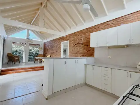 Casa en Venta en Bahía Blanca, USD 120.000