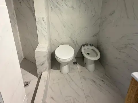 VENTA. DEPARTAMENTO DE 1 AMB RECICLADO AL FRENTE. SAN MARTIN 3300, MAR DEL PLATA