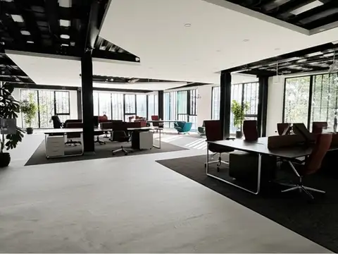 Oficina en Venta con 3 cocheras