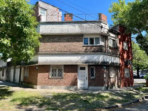Se vende casa PA y PB con accesos independientes