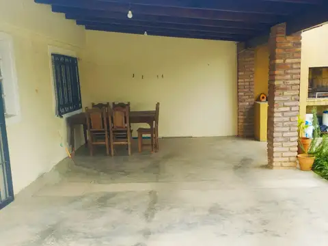 Casa en venta. Salvat 2900