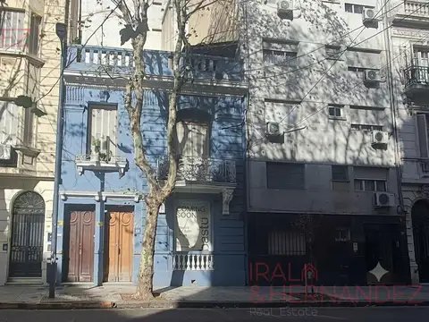 Alquiler PH en primer piso al frente con terraza propia en Recoleta