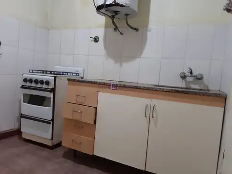 Depto Tipo Casa en Alquiler 50 años