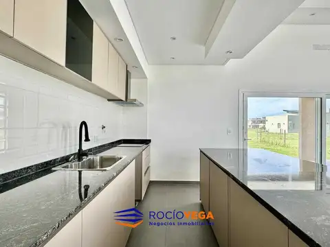 Casa en Alquiler en Barrio San Felipe, Canning