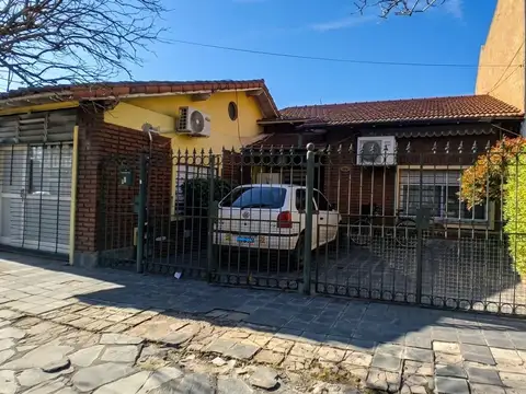 CASA 4 AMB CON PILETA, QUINCHO Y LOCAL M CORONADO