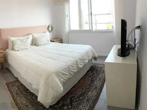 Casa 5 ambientes con 4 baños