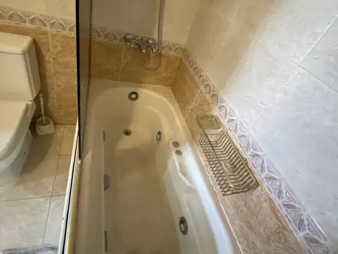 Departamento en Alquiler en Parque Chacabuco, $ 1.400.000