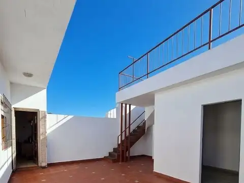 Depto Tipo Casa en Venta al Sur