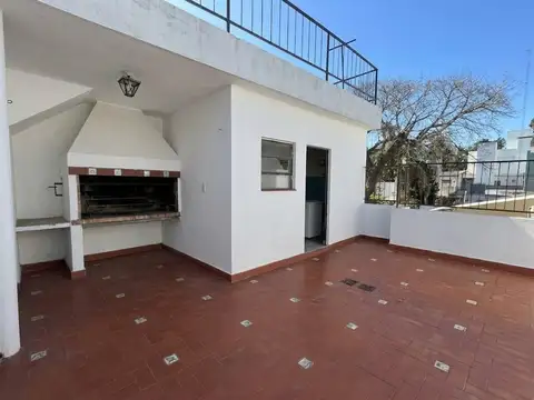 Depto Tipo Casa en Venta de 3 dormitorios