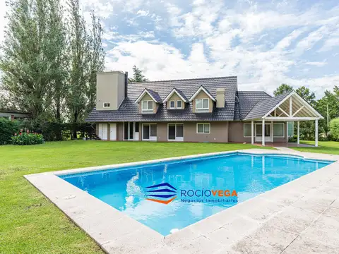 Casa en Venta con 1 cochera