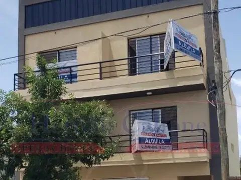 AMPLIO DEPARTAMENTO 2 AMBIENTES CON BALCÓN AL FRENTE