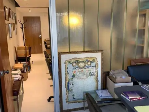 Oficina en Venta 60 años