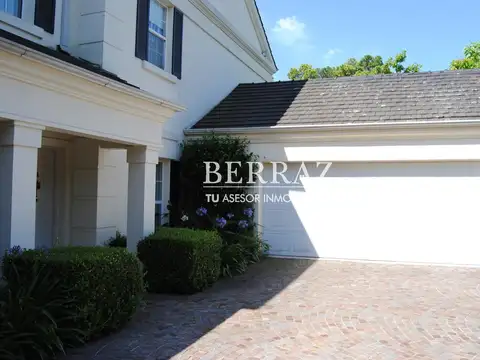 Casa venta 5 ambientes en La Lomada de Pilar lote de 1250 m2