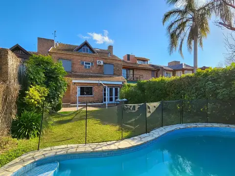 Casa en Venta - Lomas de San Isidro