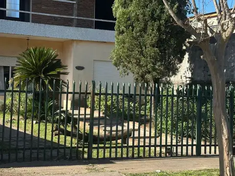 Casa en Venta en Barrio Parque Leloir, USD 70.000