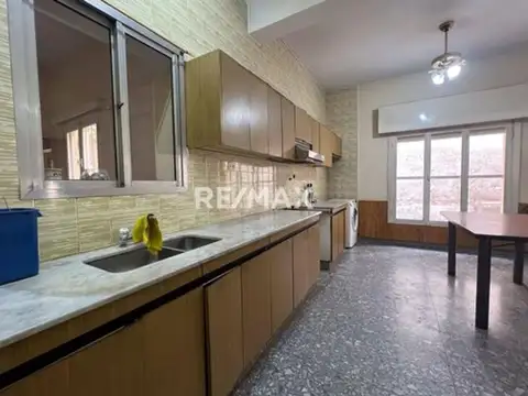 Venta ideal uso profesional zona centro Neuquen