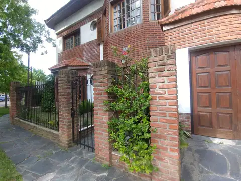 Departamento en Venta en Manuel B Gonnet, USD 145.000