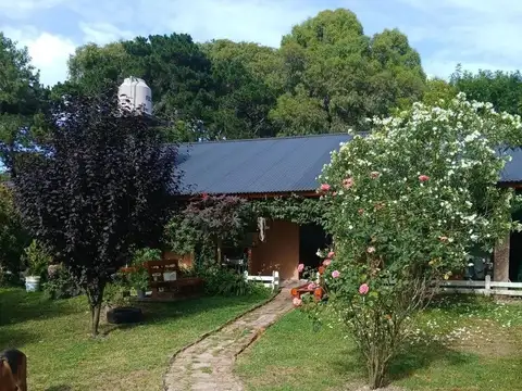 Casa en venta - 2 Dormitorios 2 Baños - San Bernardo del Tuyú