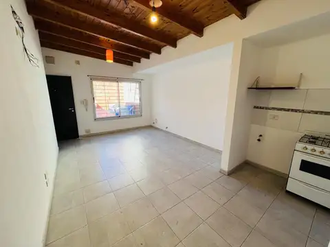 Departamento en Alquiler en Funes, $ 860.000