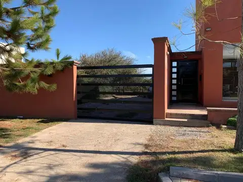 Departamento en Alquiler en Funes, $ 860.000