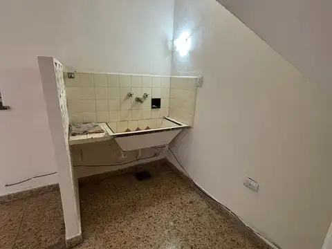 Depto Tipo Casa en Venta 75 años