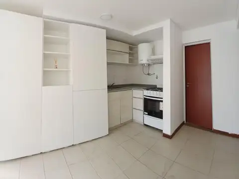 Departamento en Alquiler en Abasto, $ 340.000