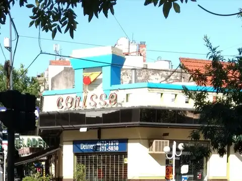 Local en venta en importante esquina zona textil (Av. Avellaneda)