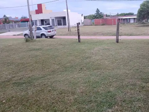 Casa 2 ambientes con 1 baño