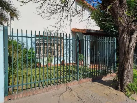 Casa 3 y 1/2 Ambientes en Venta en Ciudad Jardín
