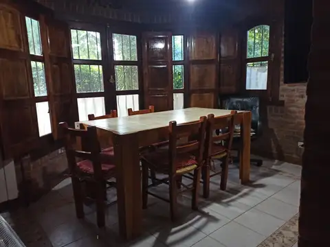 VENTA CASA 5 AMB CON PARQUE EN GENERAL PACHECO