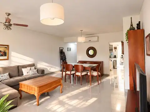 Departamento en Venta con 1 cochera