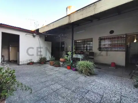 Carlos Pellegrini 200, Piso 0