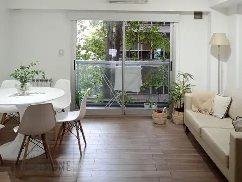 ALQUILER- AMPLIO DEPARTAMENTO SEMIPISO 2 AMBIENTES CON BALCON AL FRENTE-COLEGIALES