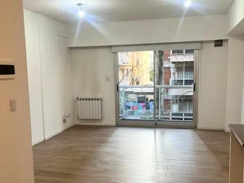 Departamento en Alquiler en Colegiales, USD 700