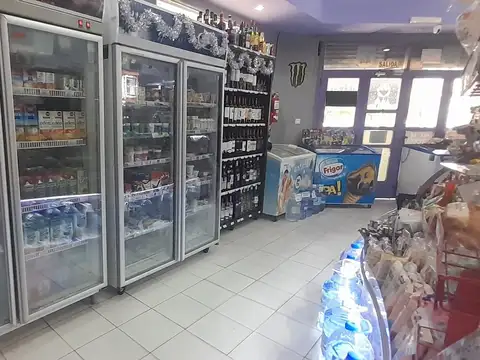 Calle 44 esquina 15 100