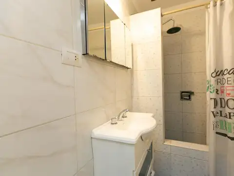 Depto Tipo Casa en Venta 40 años