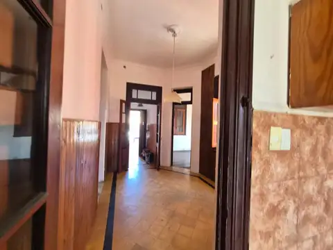 Casa en Alquiler en Morón, $ 900.000