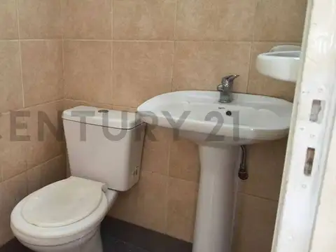 Local en Alquiler en Villa Nueva de Guaymallen, $ 450.000