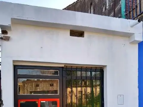 Casa 2 ambientes con 1 baño