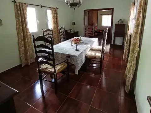 Casa 4 ambientes con 4 baños