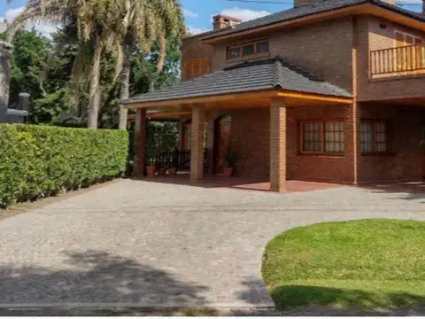 Casa 5 ambientes Venta  Barrio Banco Provincia