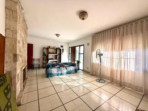 CASA EN VENTA 2 DOR C/ PILETA A 100 METROS DEL CENTRO, B° LA QUINTA 1ra SECCIÓN - VILLA CARLOS PAZ